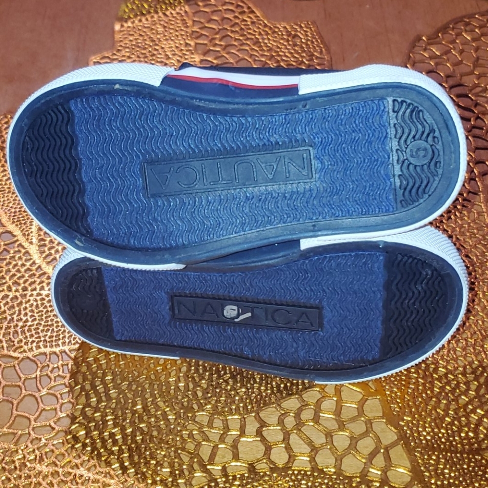 Nautica Toddler's Shoes - Picture 2 of 6